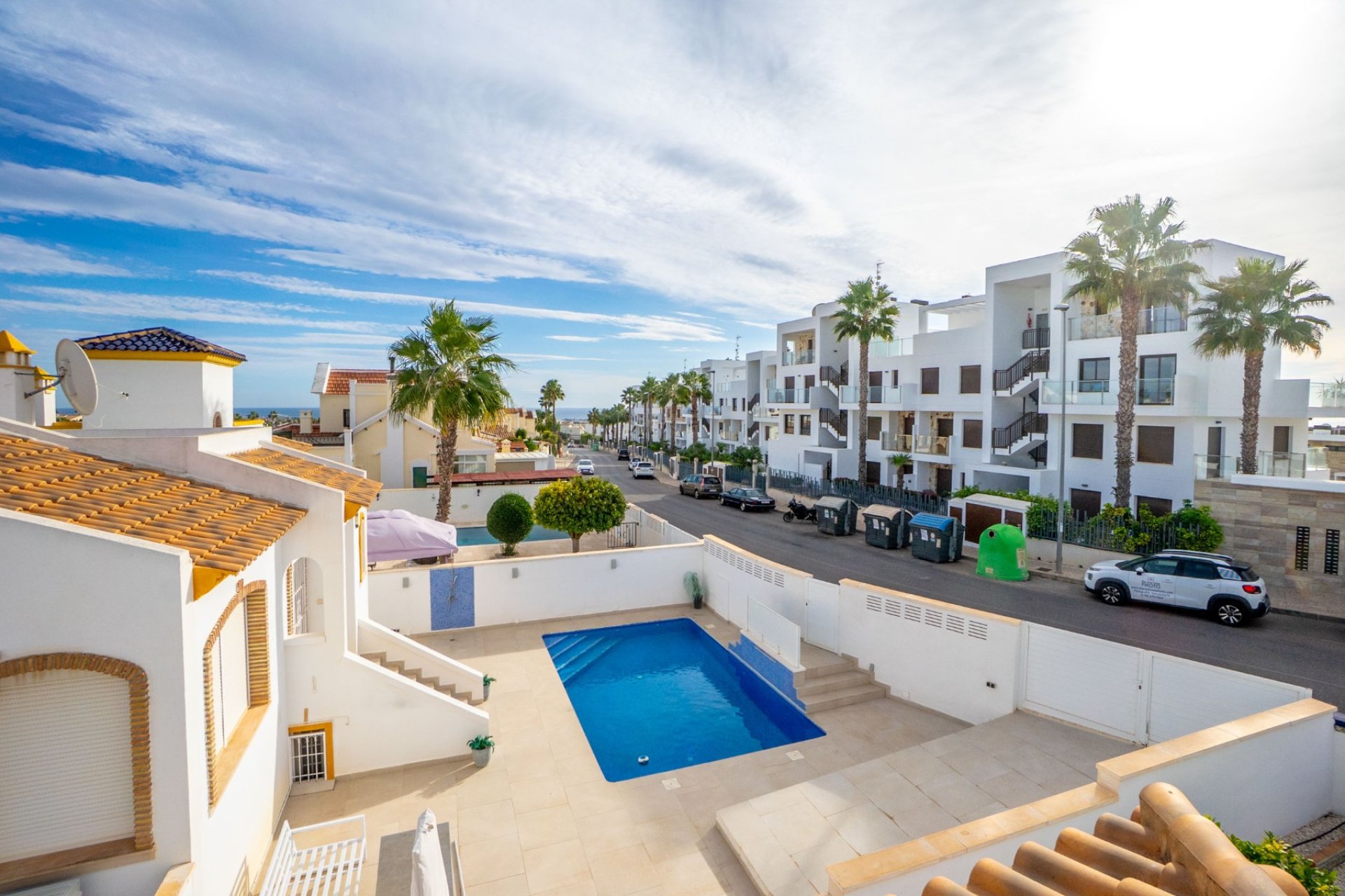 Resale - Villa -
Orihuela Costa - Villamartín