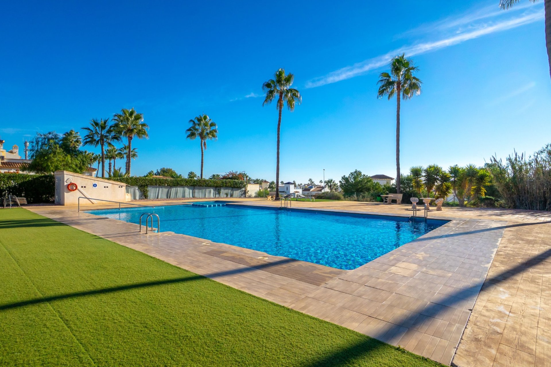 Resale - Villa -
Orihuela Costa - Villamartín