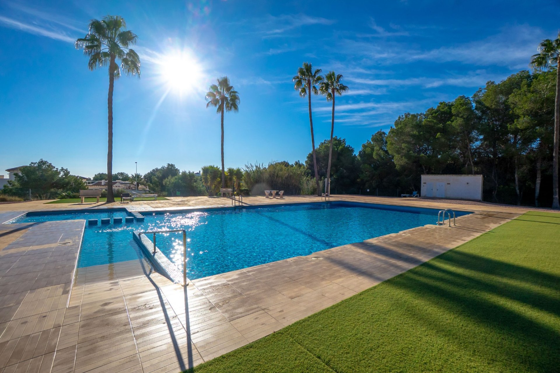 Resale - Villa -
Orihuela Costa - Villamartín