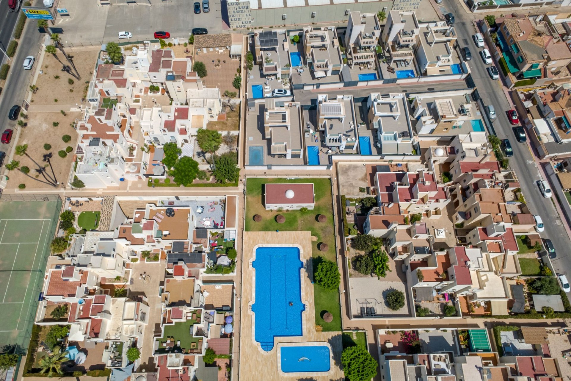 Resale - Villa -
Torrevieja