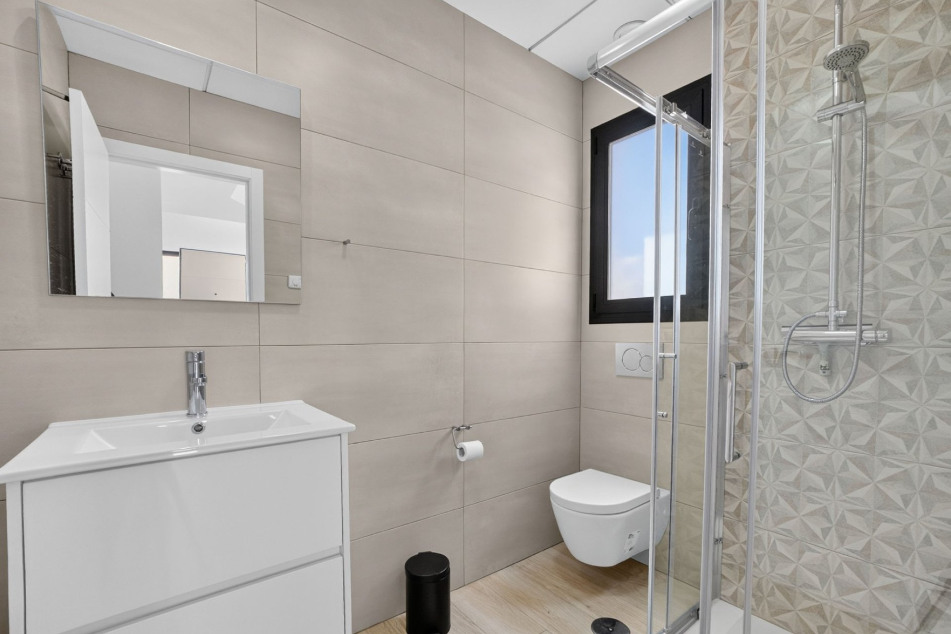 Resale - Villa -
Torrevieja
