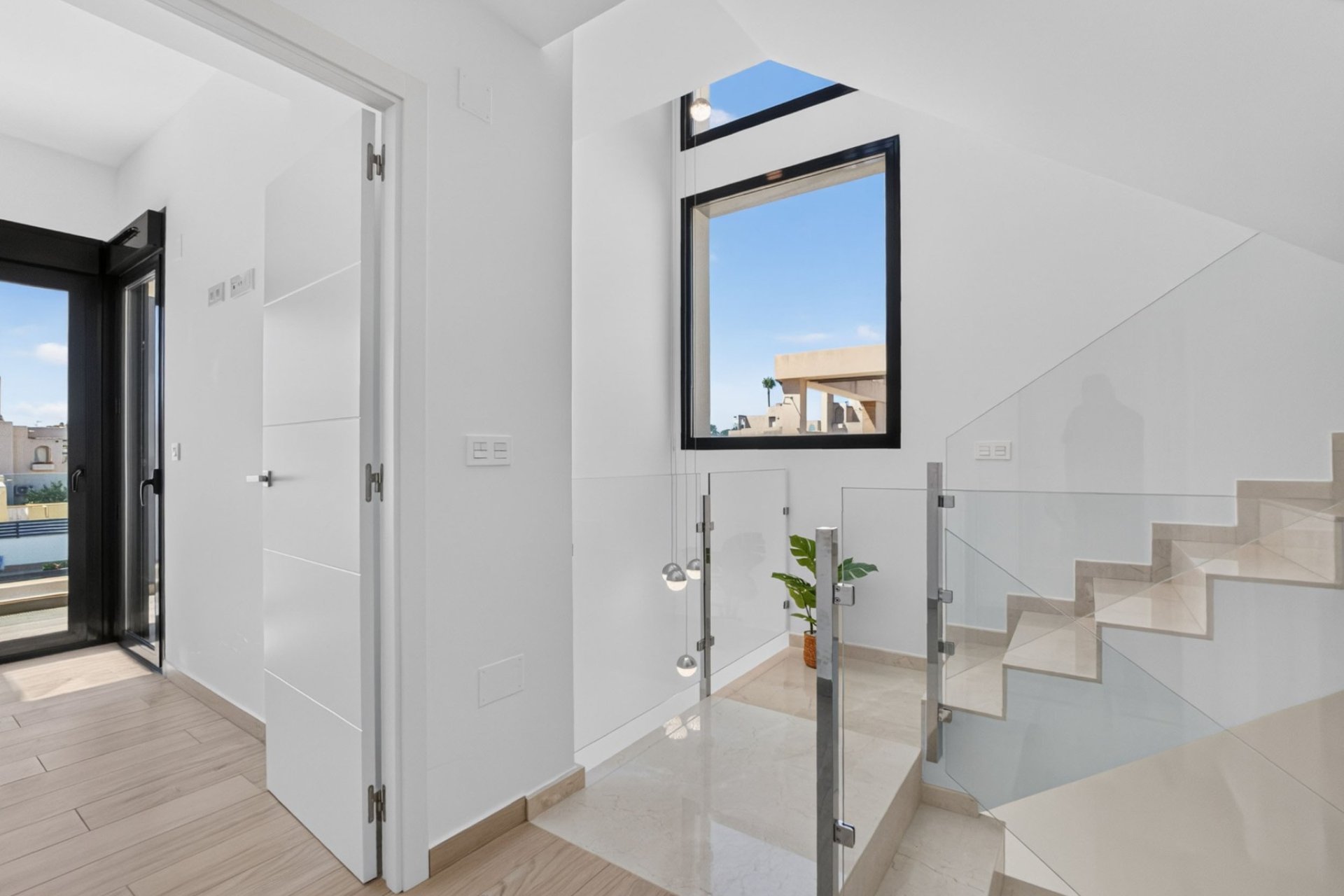 Resale - Villa -
Torrevieja