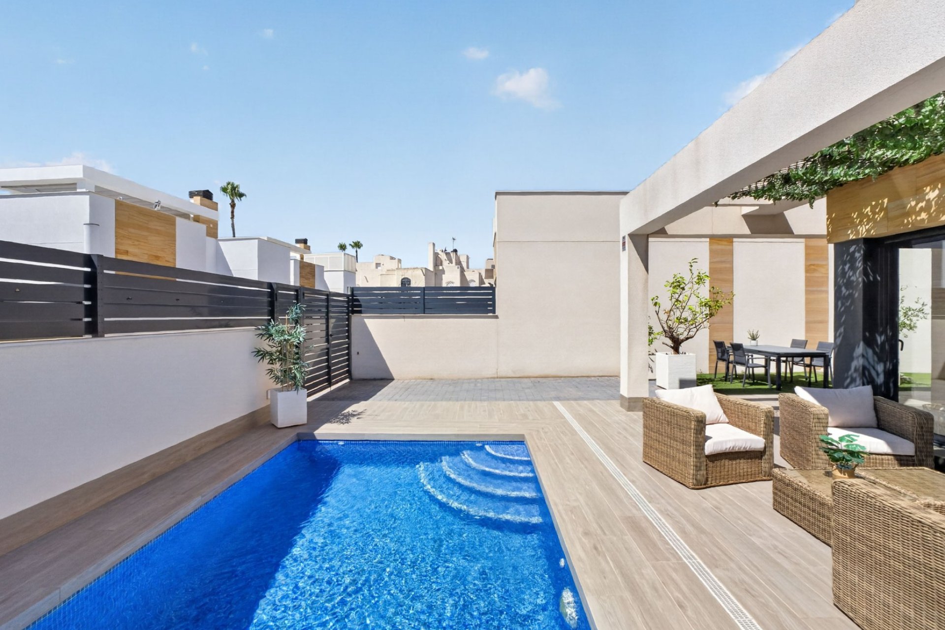 Resale - Villa -
Torrevieja