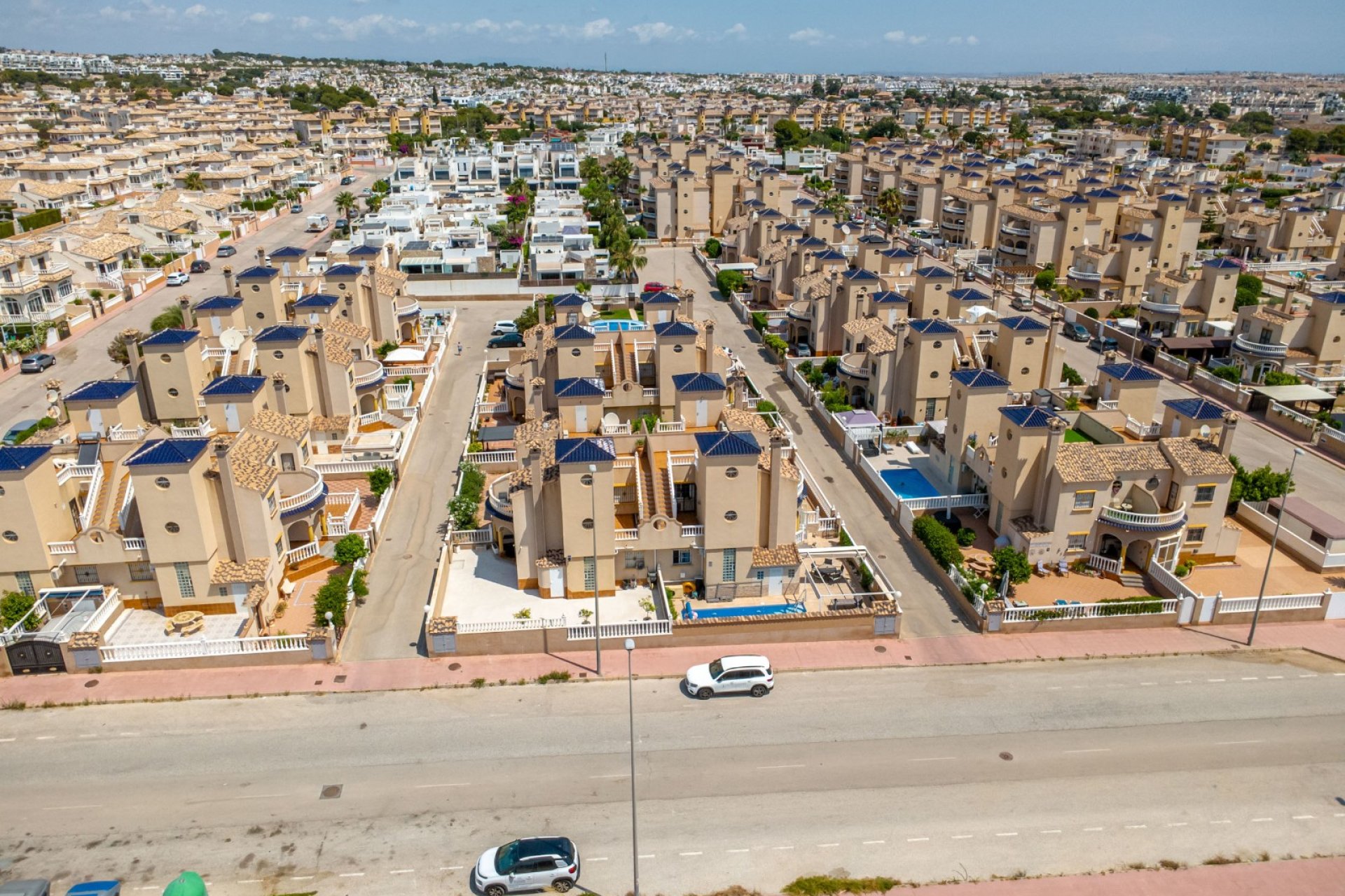 Reventa - Adosado -
Orihuela Costa - Lomas De Cabo Roig