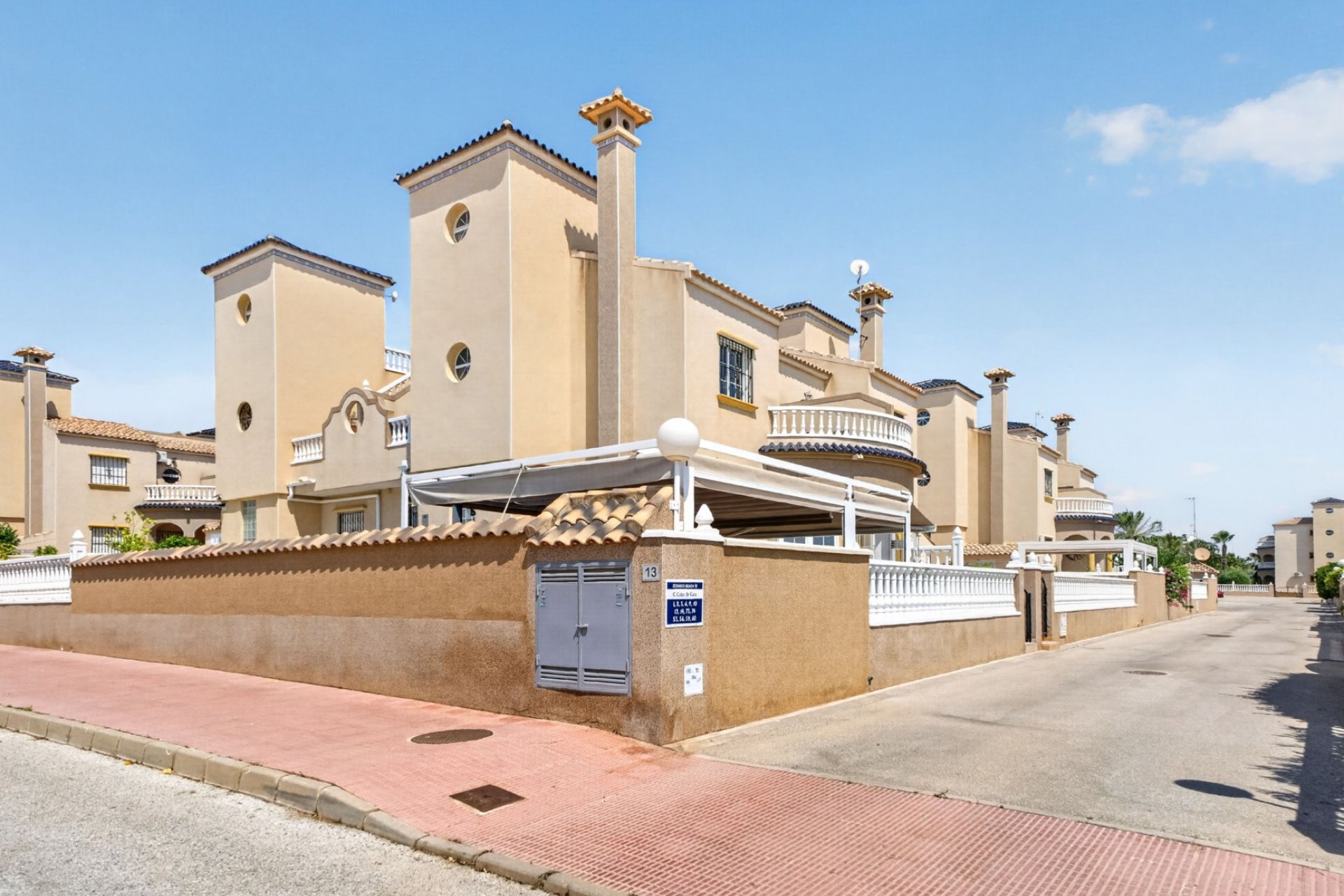Reventa - Adosado -
Orihuela Costa - Lomas De Cabo Roig