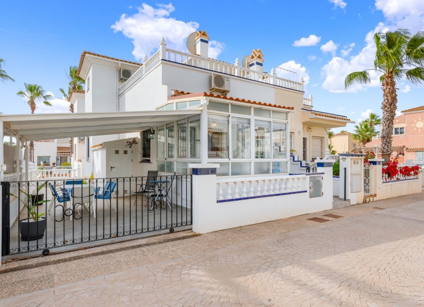 Reventa - Adosado -
Orihuela Costa - Playa Flamenca