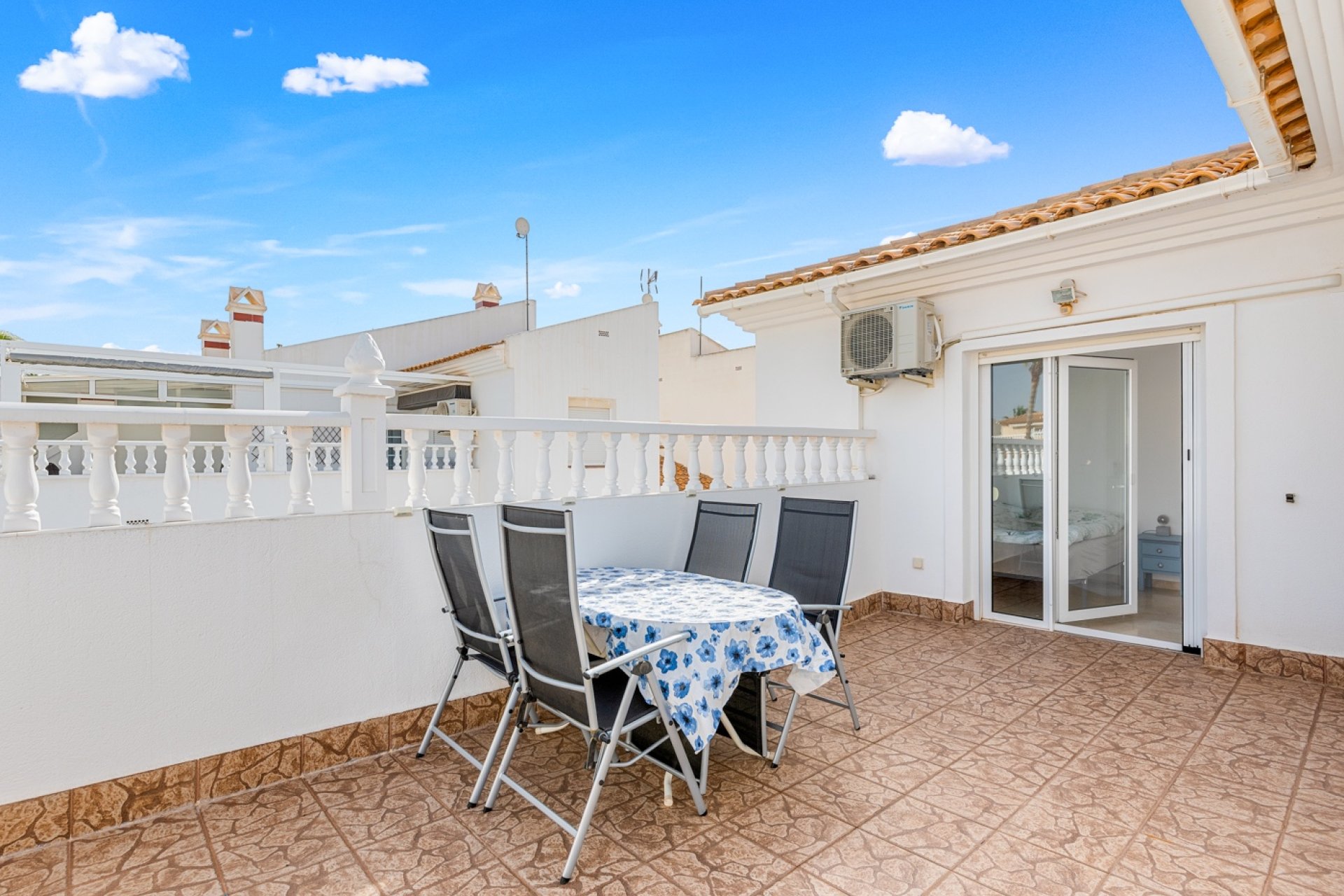 Reventa - Adosado -
Orihuela Costa - Playa Flamenca