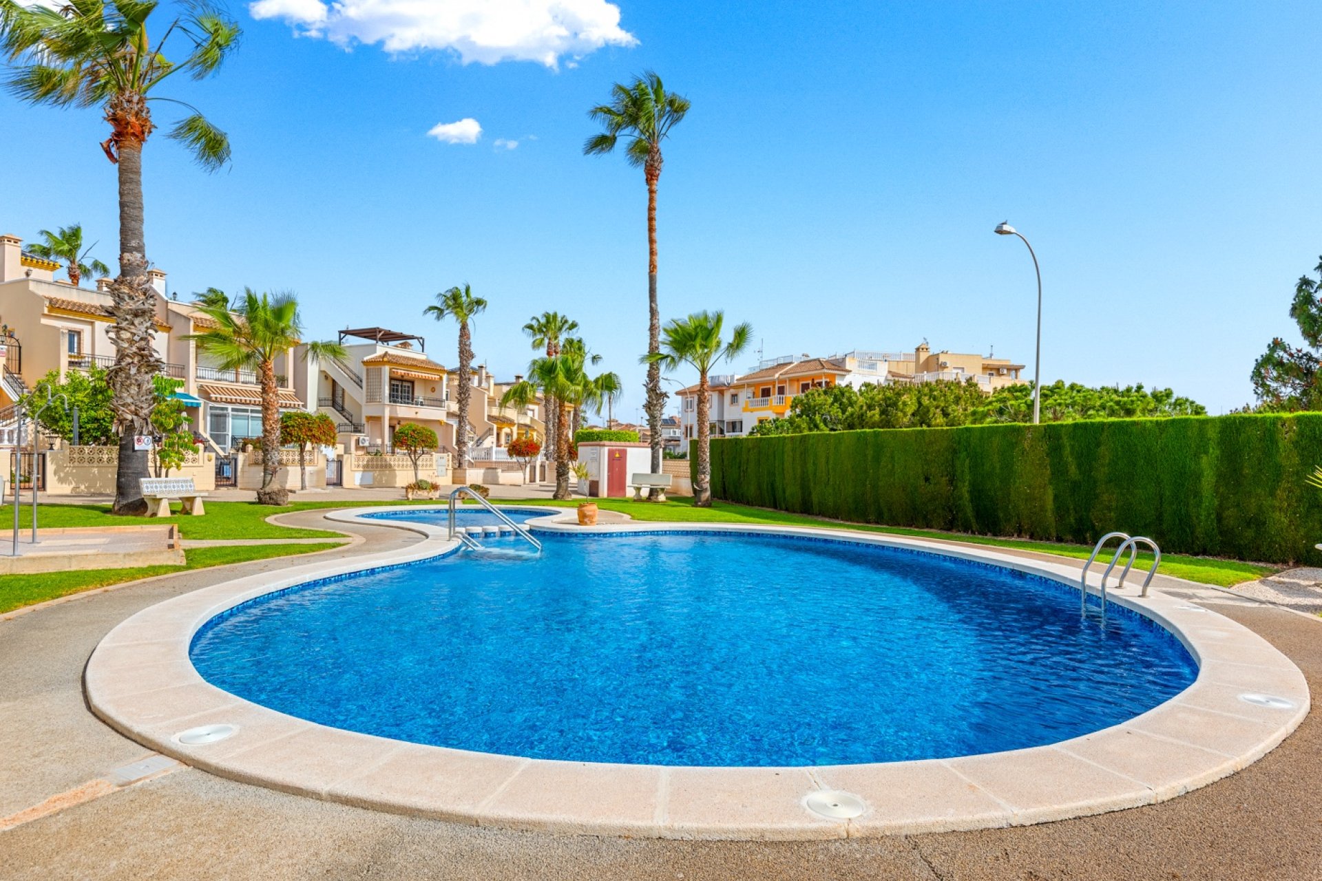Reventa - Adosado -
Orihuela Costa - Playa Flamenca