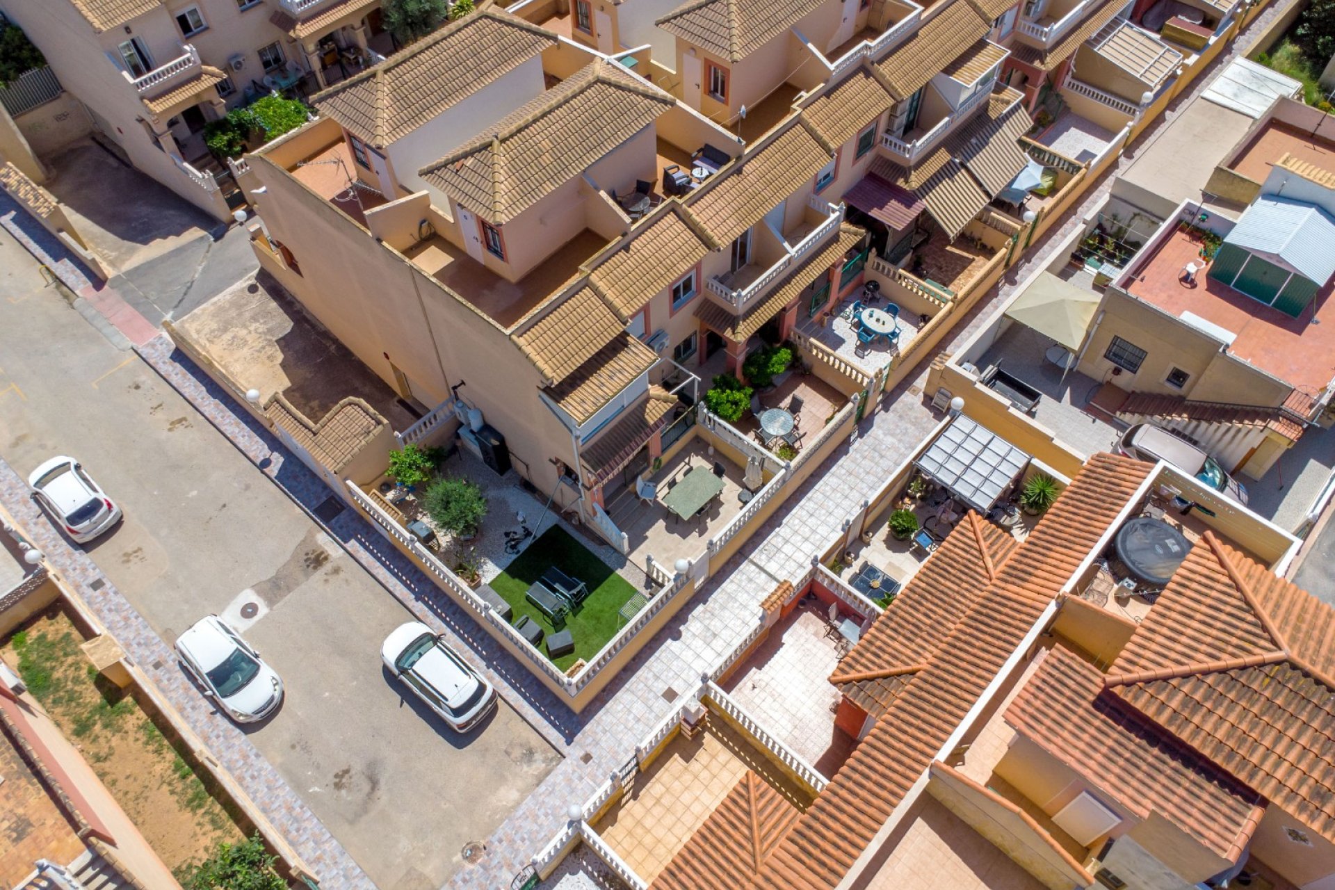 Reventa - Adosado -
Torrevieja
