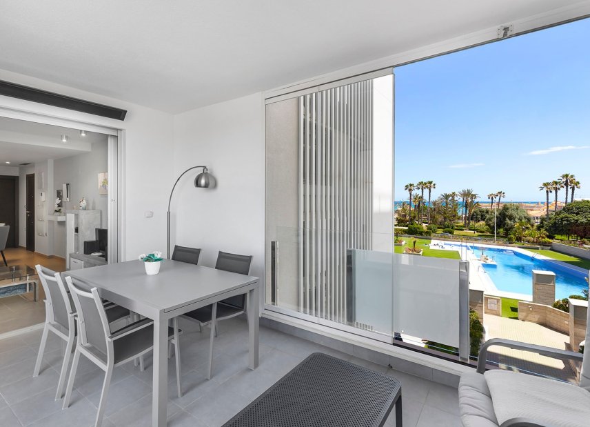 Reventa - Apartamento -
La Mata - Playa