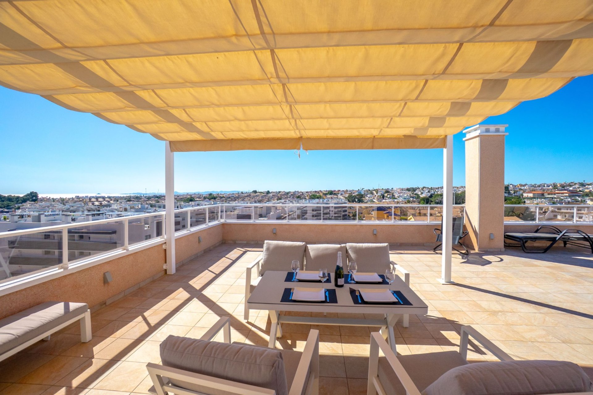 Reventa - Apartamento -
Orihuela Costa - Villamartín