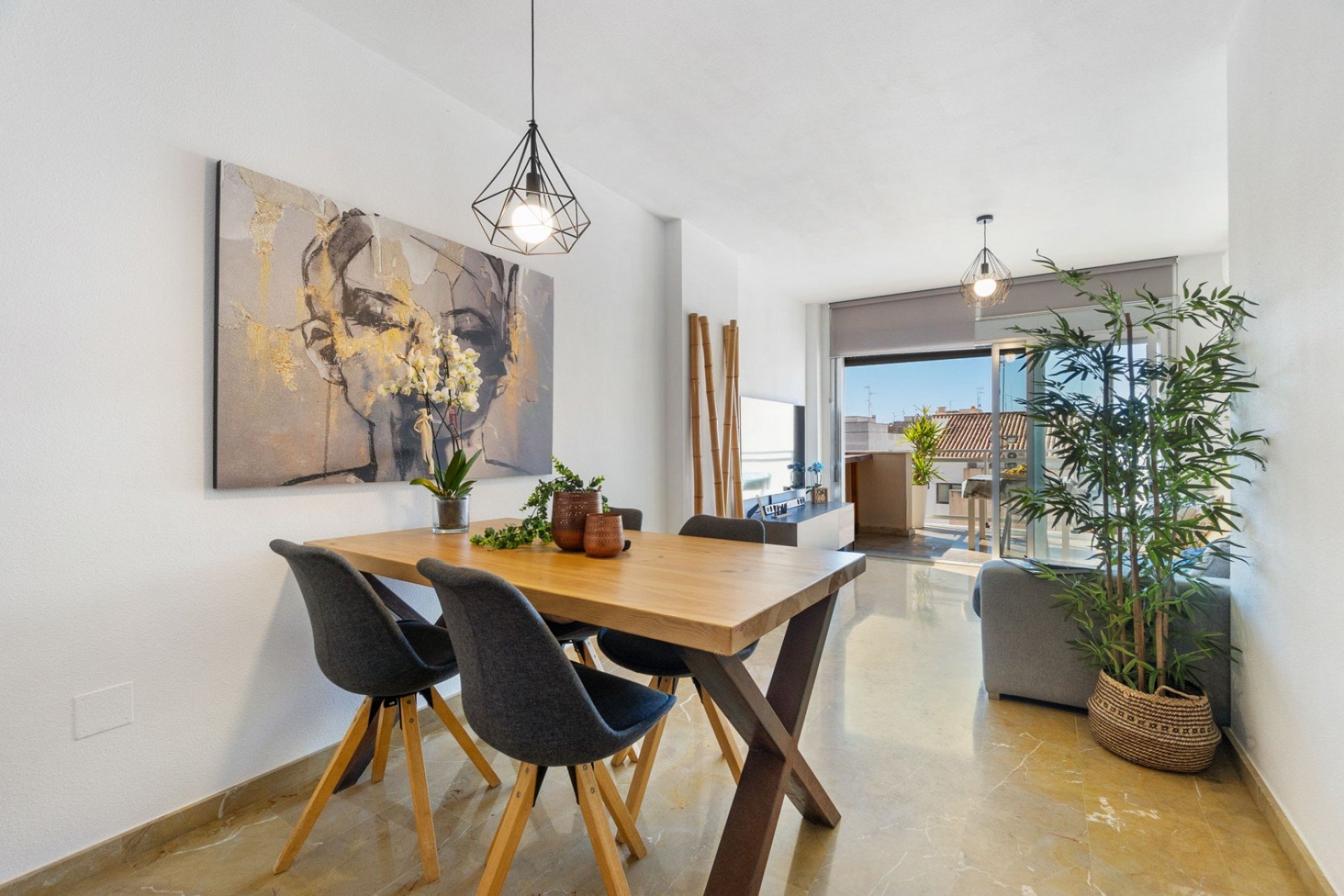 Reventa - Apartamento -
Torrevieja - Center