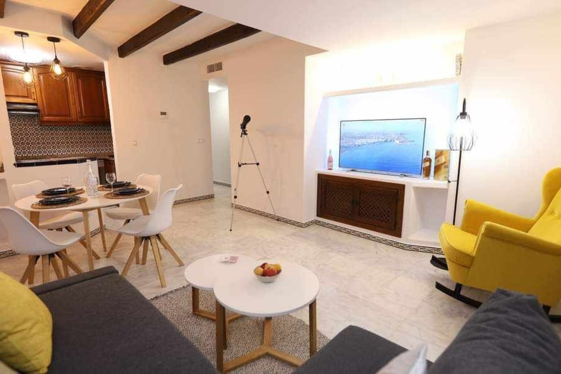 Reventa - Apartamento -
Torrevieja - Playa Los Locos