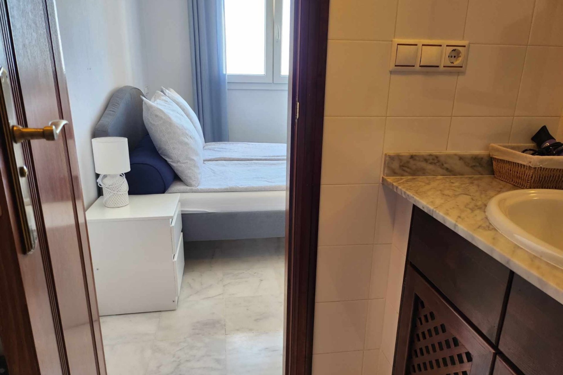 Reventa - Apartamento -
Torrevieja - Playa Los Locos