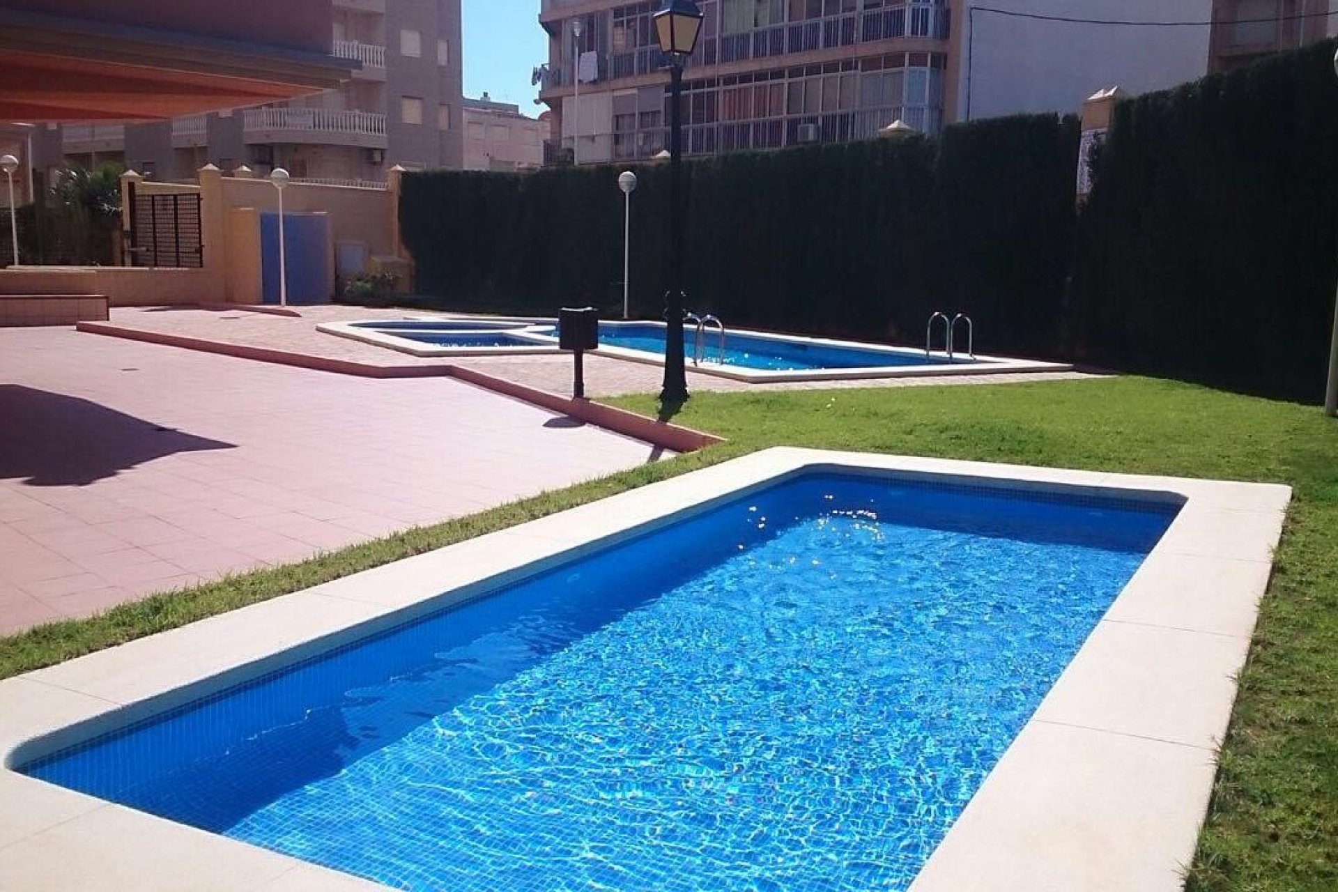 Reventa - Apartamento -
Torrevieja - Playa Los Locos