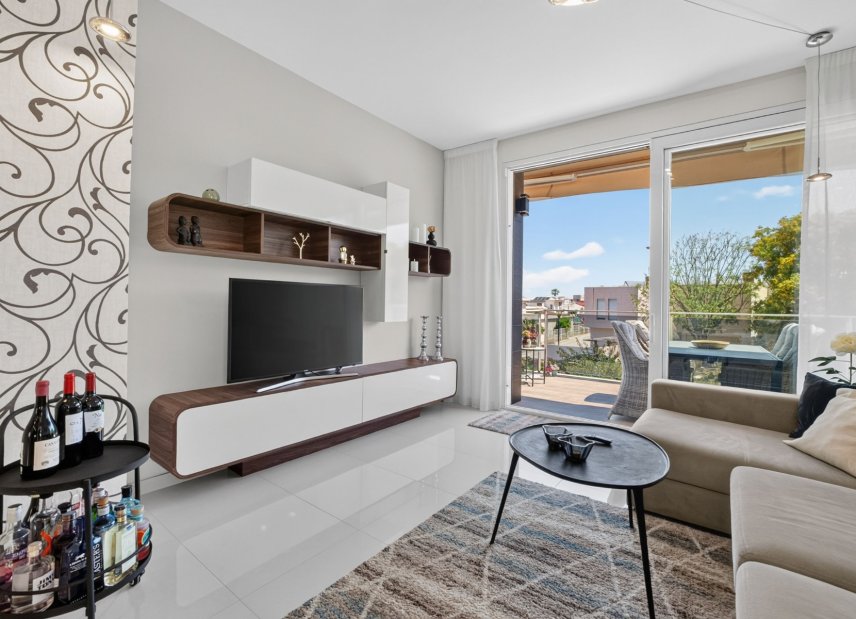Reventa - Apartamento -
Torrevieja