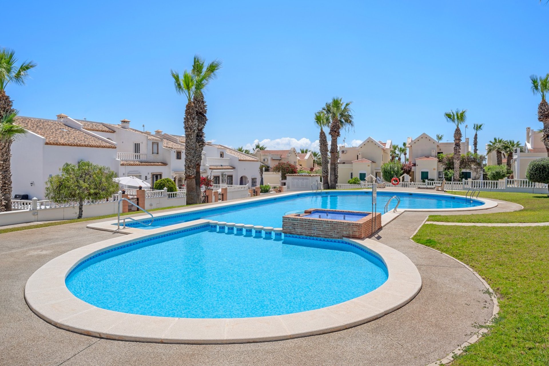 Reventa - Villa -
Orihuela Costa - Los Dolses
