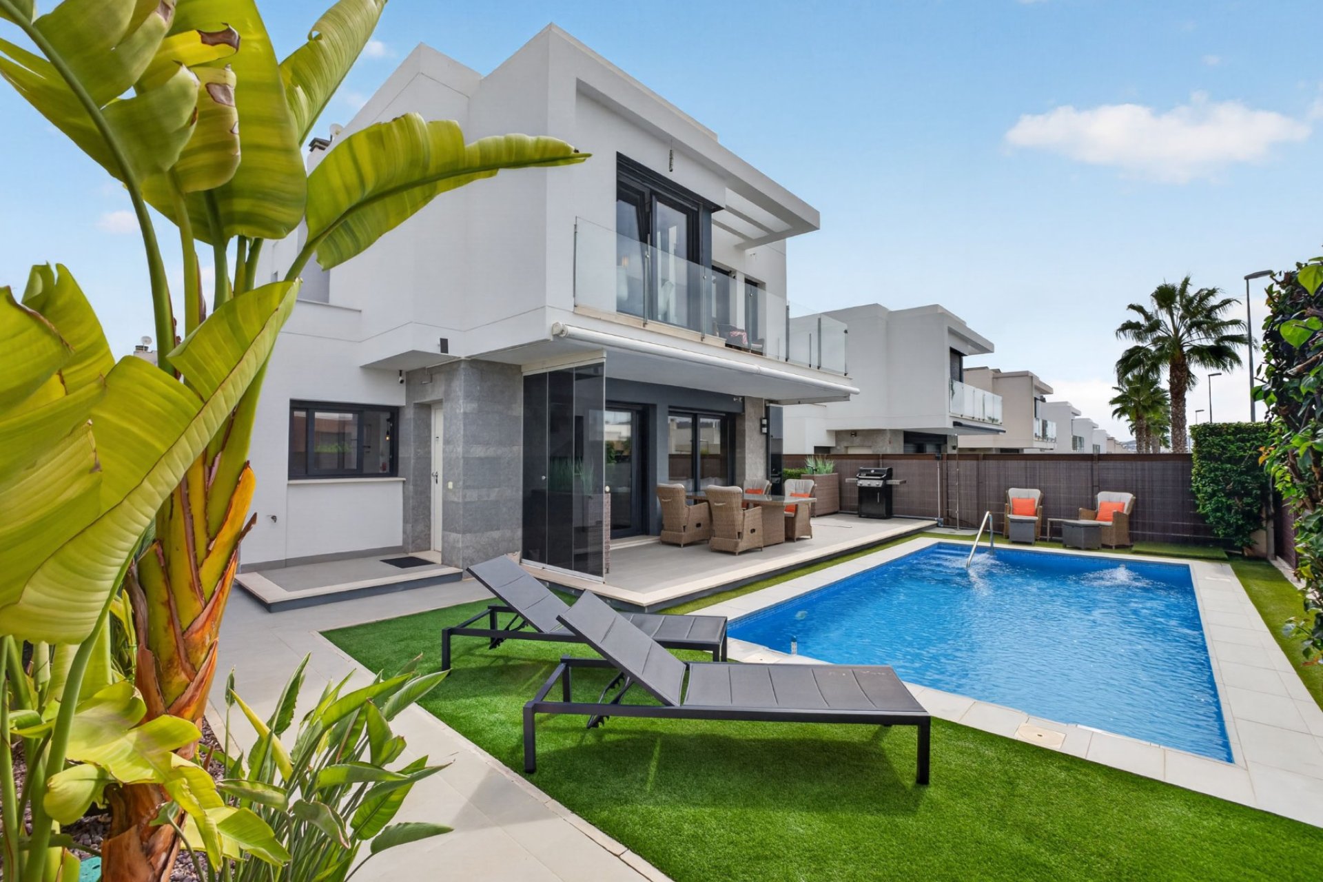 Reventa - Villa -
Orihuela Costa - Orihuela