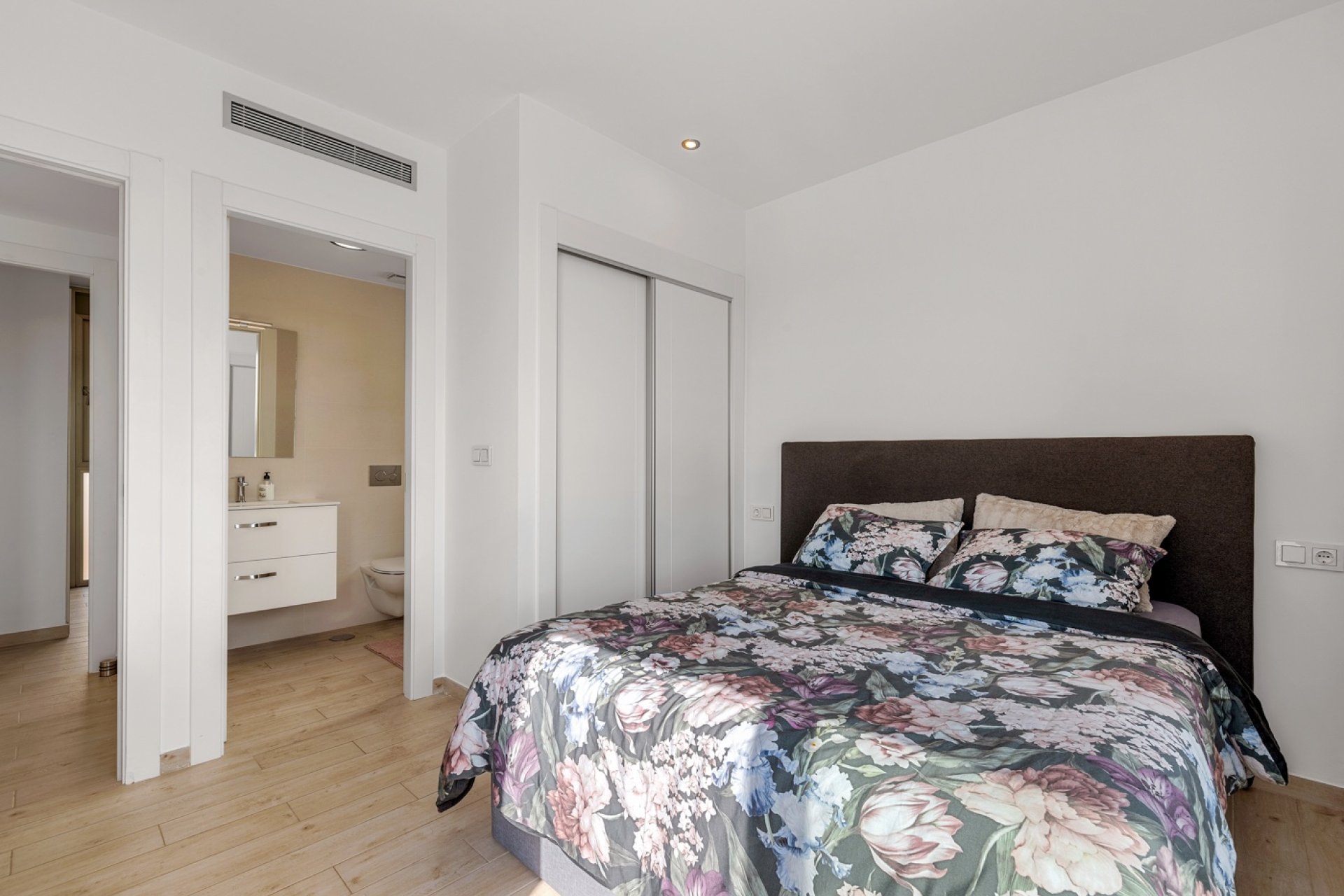 Reventa - Villa -
Orihuela Costa - Villamartín