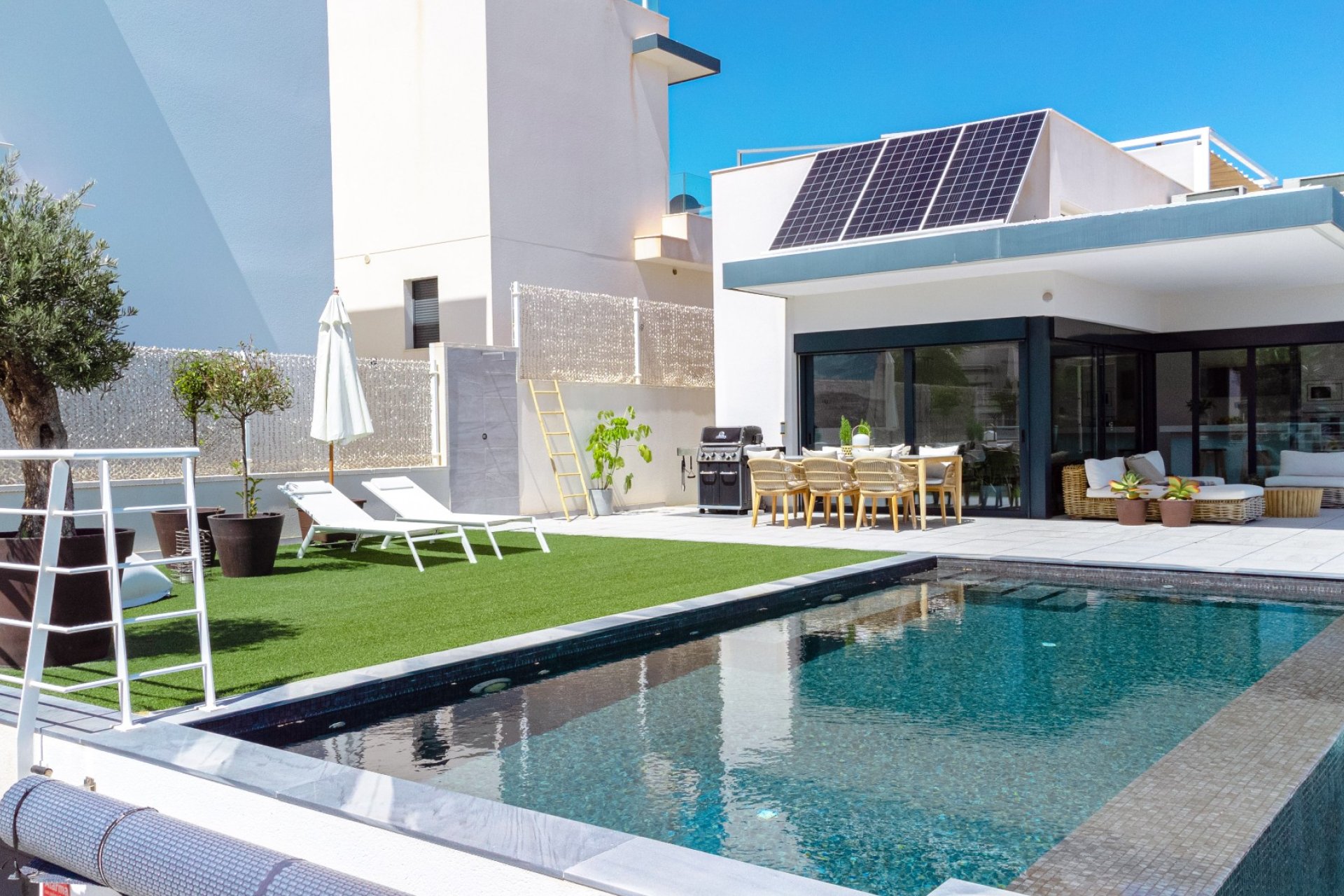 Reventa - Villa -
San Miguel de Salinas