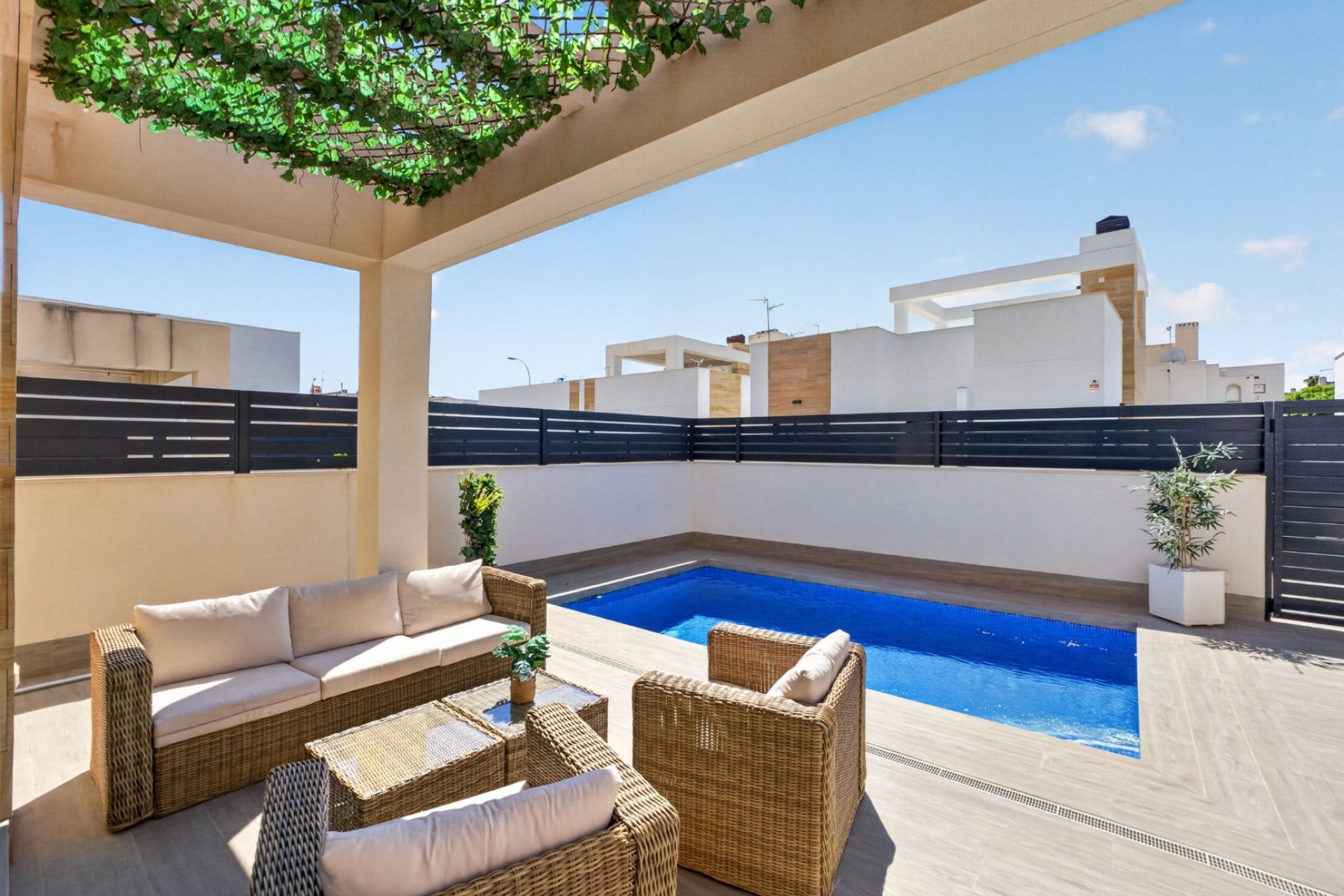 Reventa - Villa -
Torrevieja
