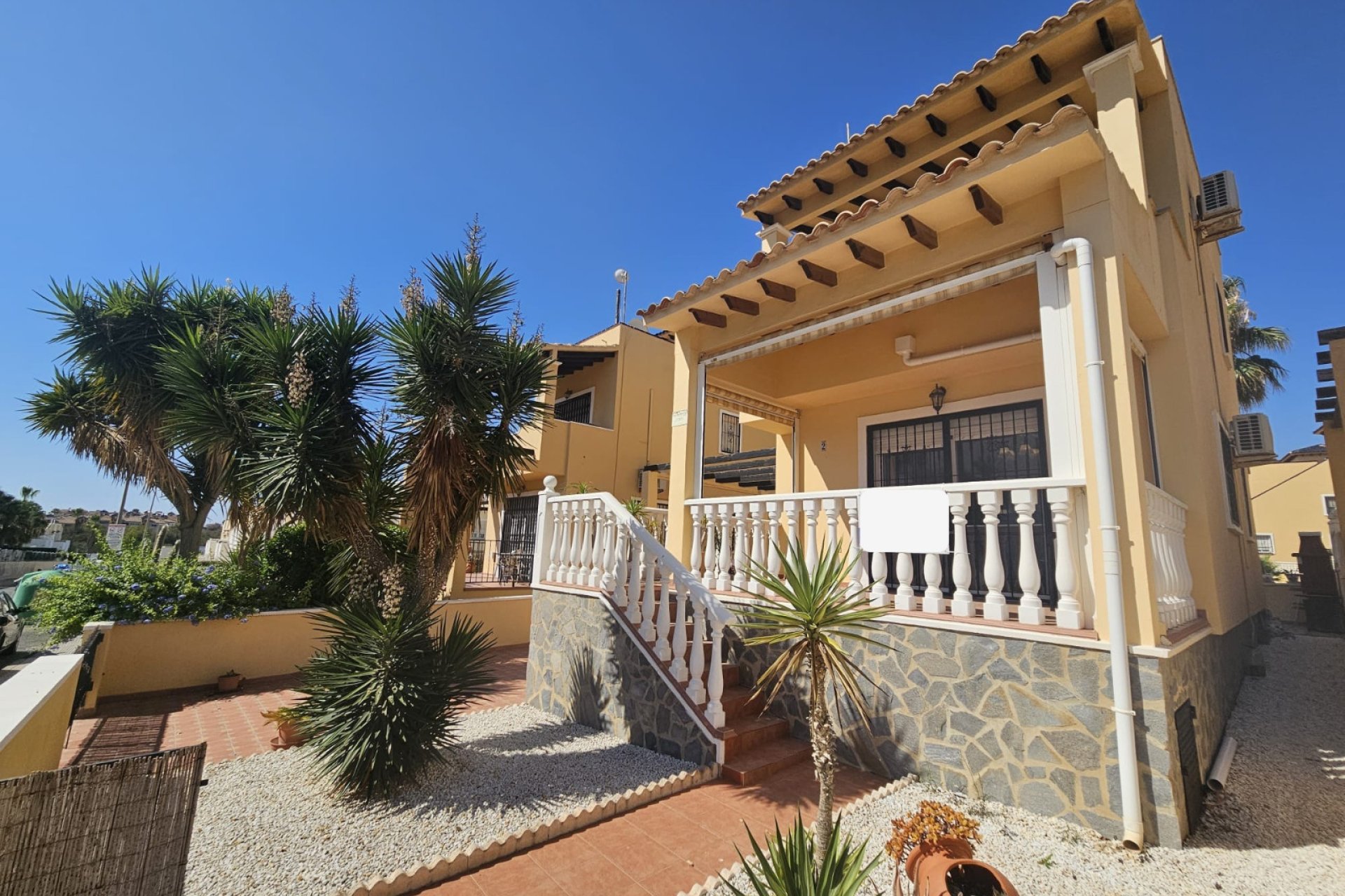 Reventa - Villa -
Villamartín - Lomas del Golf