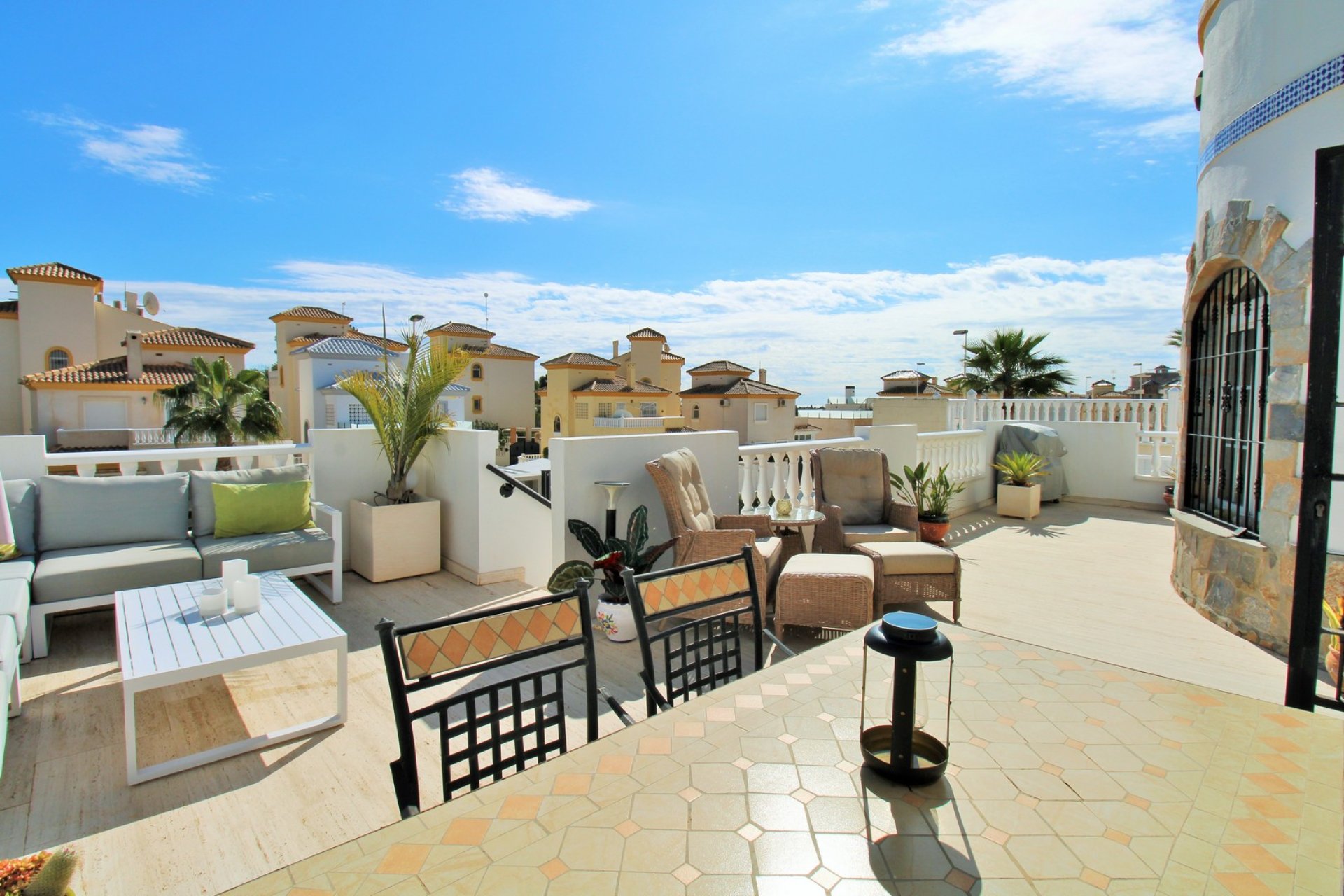 Reventa - Villa -
Villamartín - Los Dolses