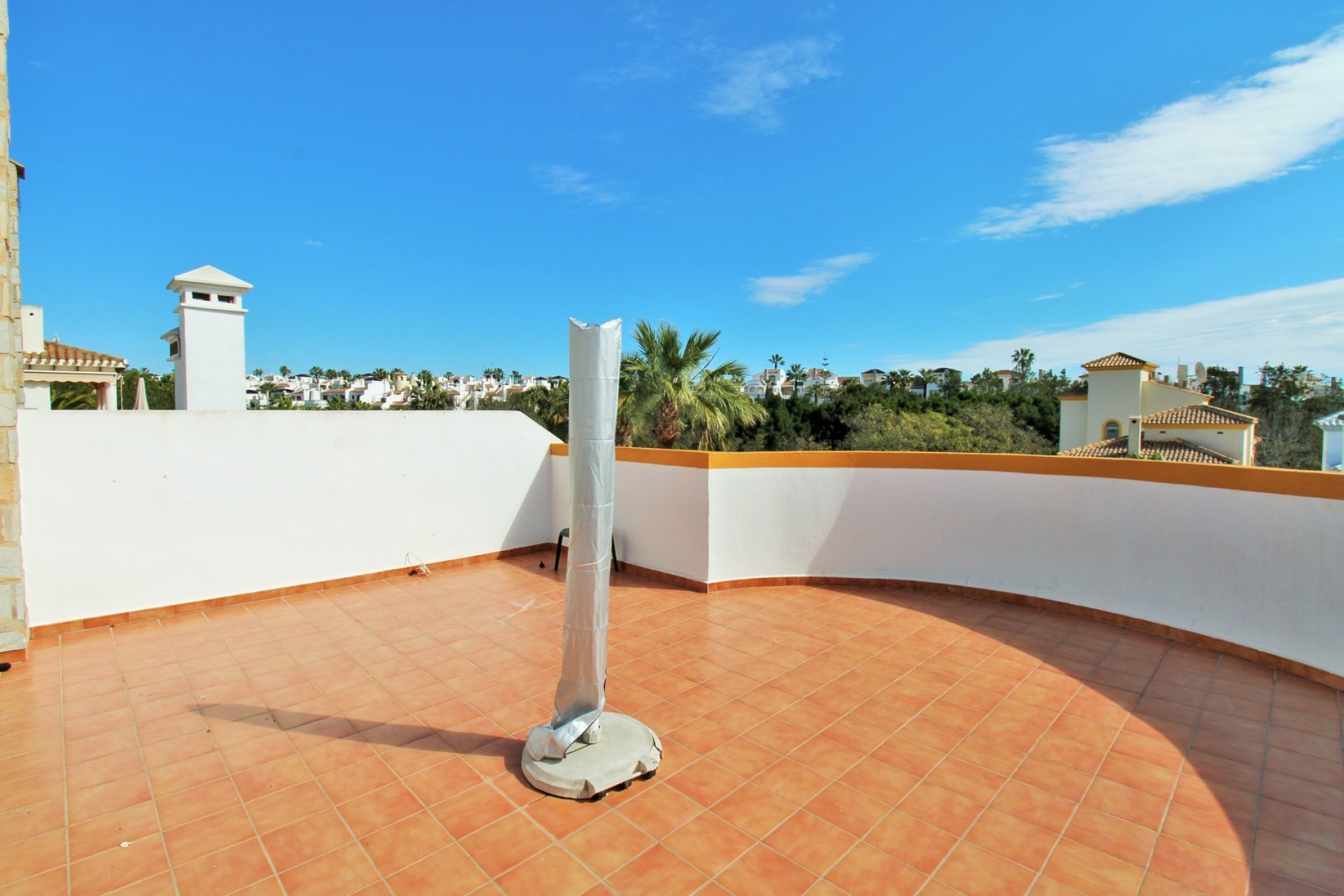 Reventa - Villa -
Villamartín - Los Dolses