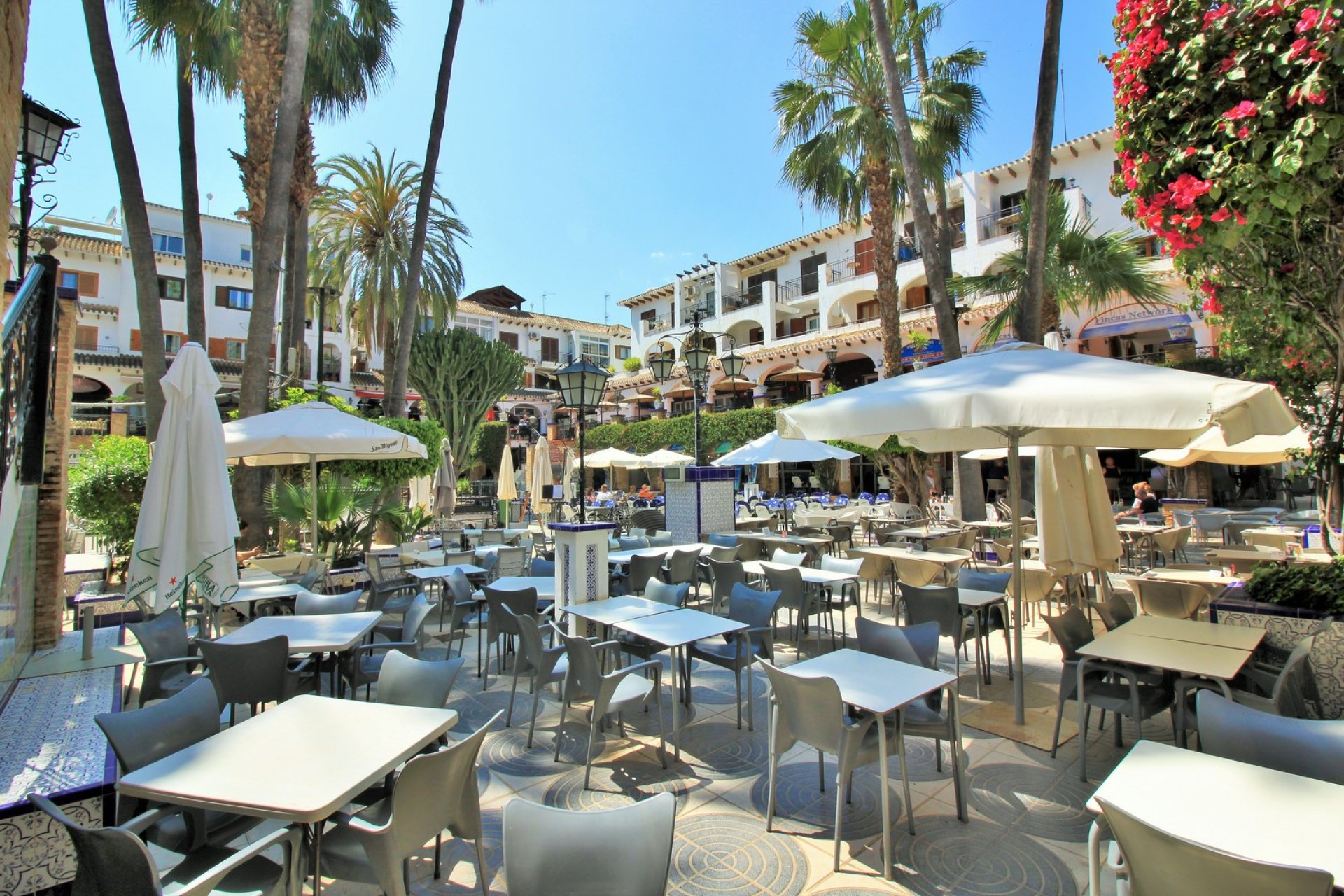 Reventa - Villa -
Villamartín - Los Dolses