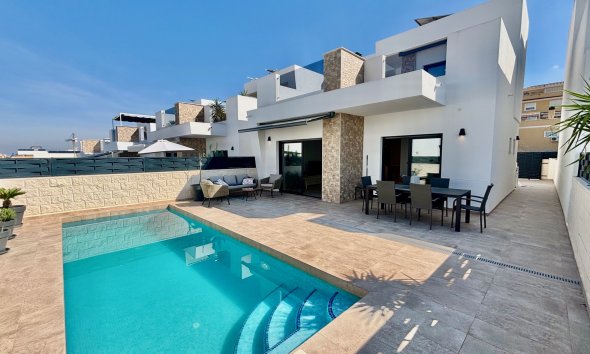 Villa - New Build -
        Benijofar - NBH-89657