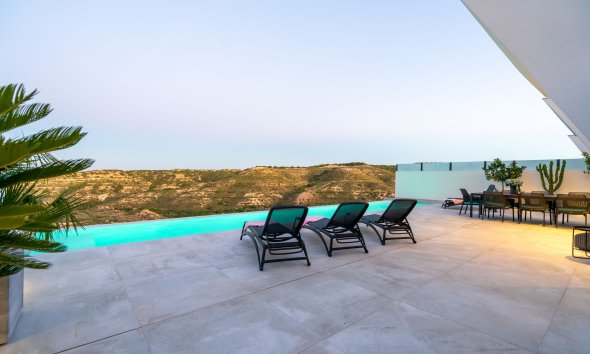 Villa - Nybyggeri -
        Rojales - NBH-63093