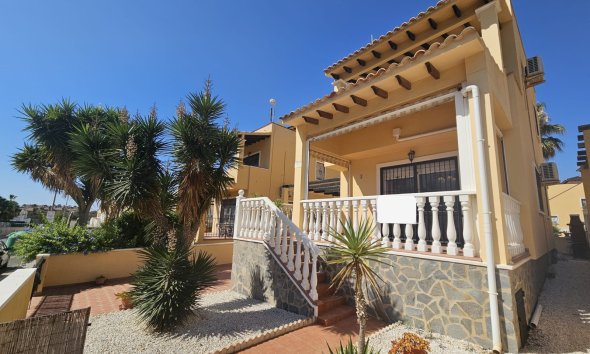 Villa - Resale - Villamartín -
                Lomas del Golf