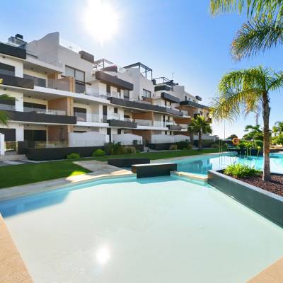 Kim & Carina - Vendedor y Comprador en Villamartin