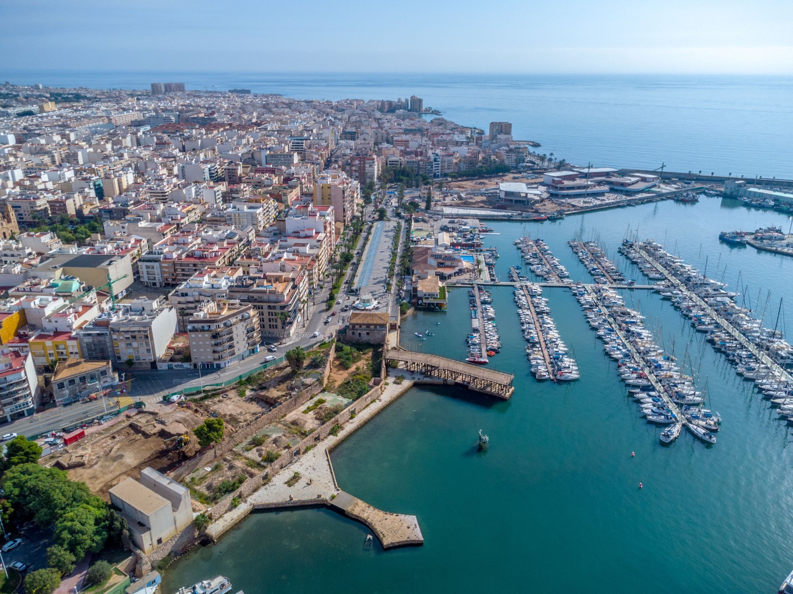 Apartment in Torrevieja - Image 2