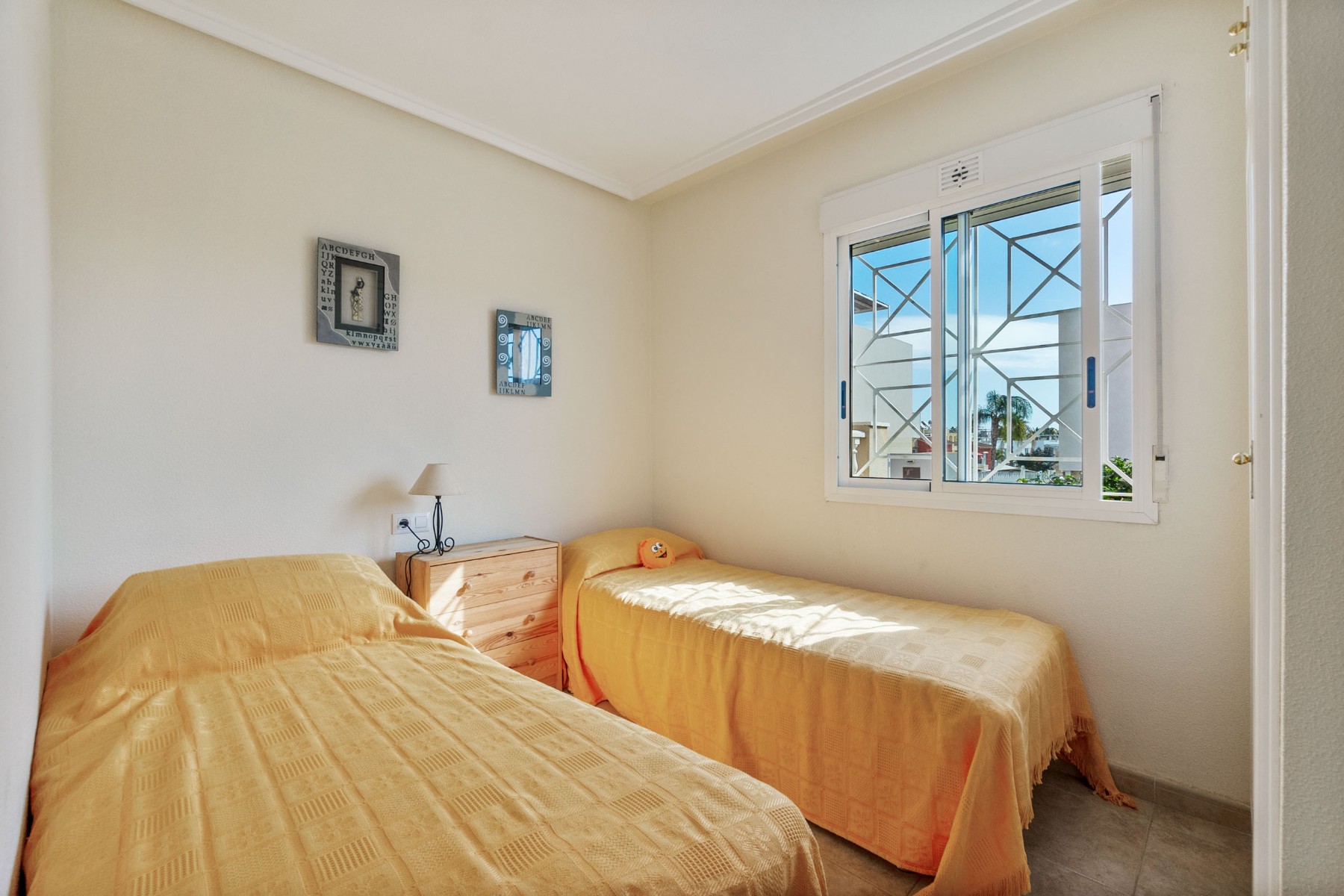 House in Torrevieja - Image 4