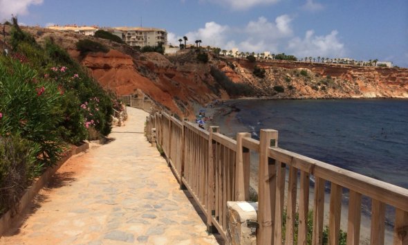 Nybyggeri - Villa -
Orihuela Costa