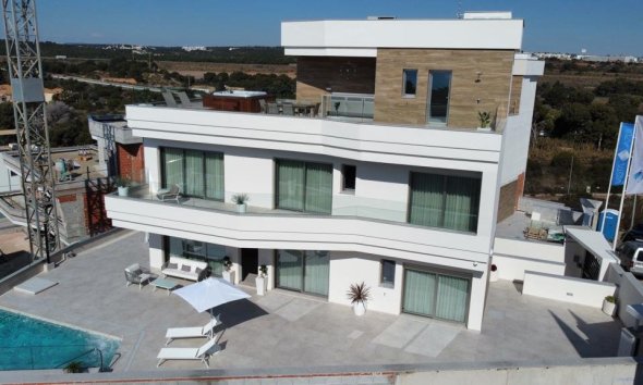 Nybyggeri - Villa -
Orihuela Costa
