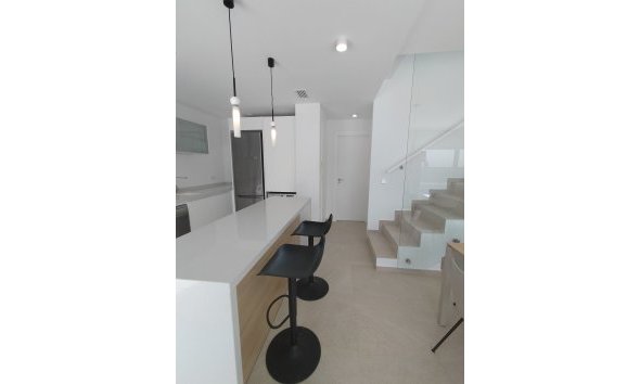 New Build - Villa -
Entrenaranjos