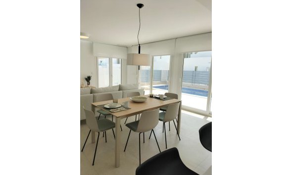 New Build - Villa -
Entrenaranjos