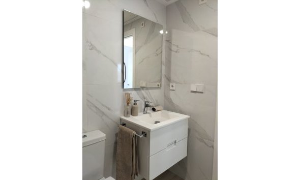 Obra nueva - Apartamento -
Orihuela Costa