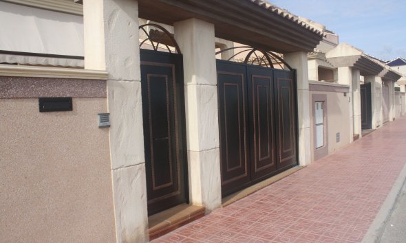 Nybyggeri - Rækkehus -
Torrevieja