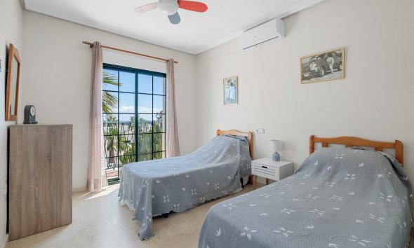 Reventa - Villa -
Orihuela Costa - Los Dolses