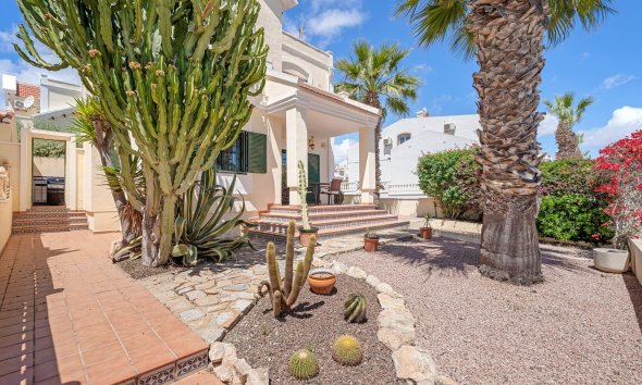 Reventa - Villa -
Orihuela Costa - Los Dolses