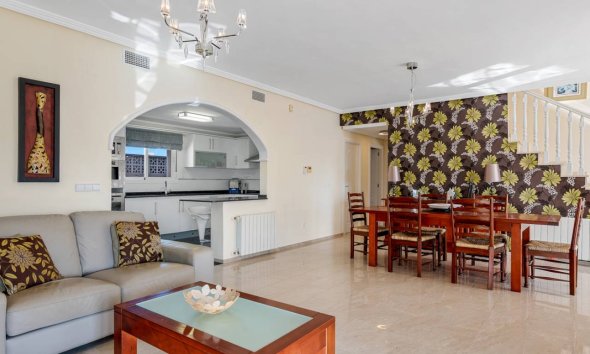Resale - Villa -
Ciudad Quesada
