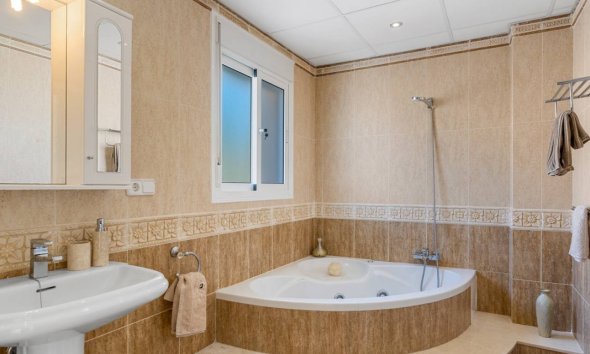 Resale - Villa -
Ciudad Quesada