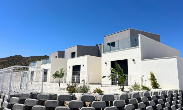 Nybyggeri - Rækkehus -
Murcia
