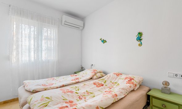 Reventa - Adosado -
Orihuela Costa - Playa Flamenca