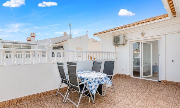 Reventa - Adosado -
Orihuela Costa - Playa Flamenca