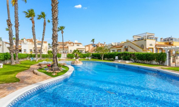 Reventa - Adosado -
Orihuela Costa - Playa Flamenca