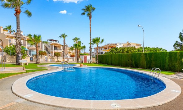 Reventa - Adosado -
Orihuela Costa - Playa Flamenca
